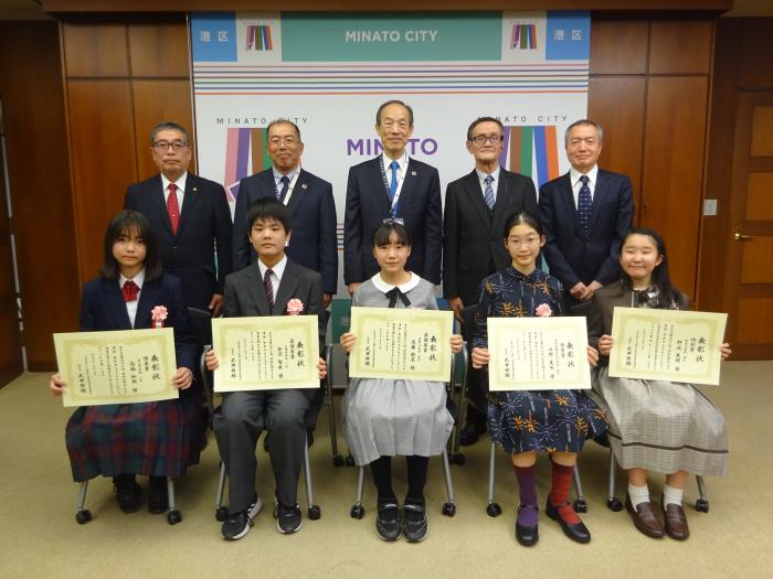 R5集合写真表彰式