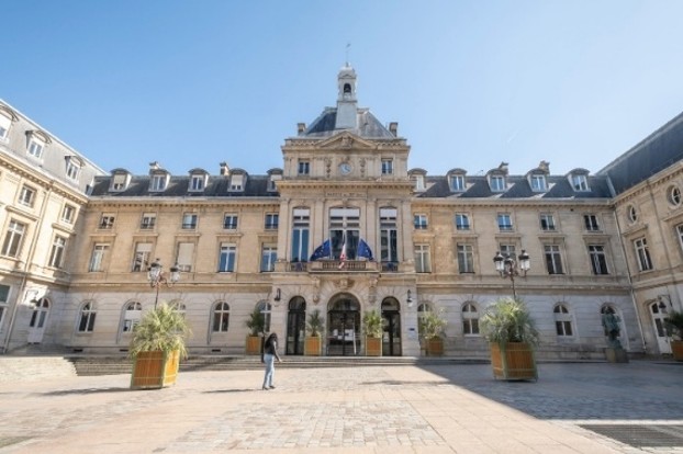 パリ市15区の区役所庁舎