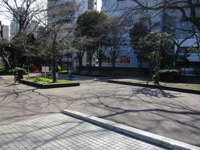 のびのびひろば