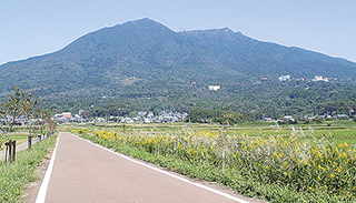 筑波山とつくば霞ケ浦りんりんロードの写真