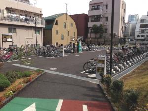 表参道駅前暫定自転車駐車場