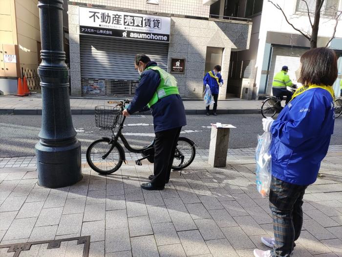 放置自転車への警告札の貼付