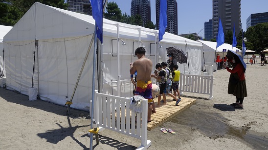 屋外シャワー