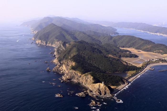 岬