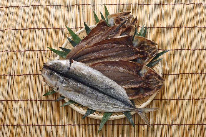 新島くさや