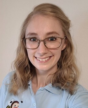 ケイトリン講師