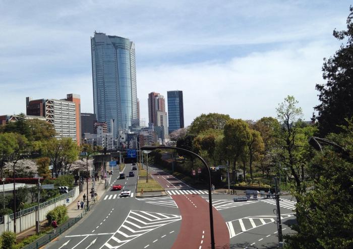 六本木ヒルズを望む