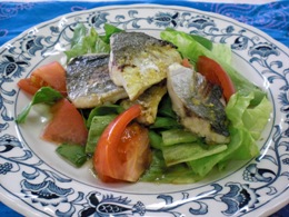 写真：アジのソテーサラダ