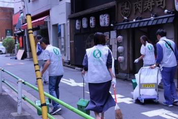 六本木安全安心プロジェクトの活動の様子