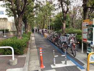 青山一丁目駅前自転車駐車場