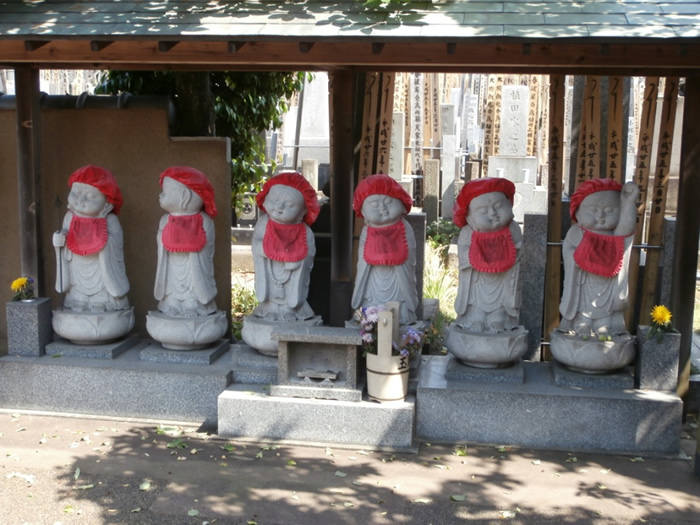 玉鳳寺の六地蔵